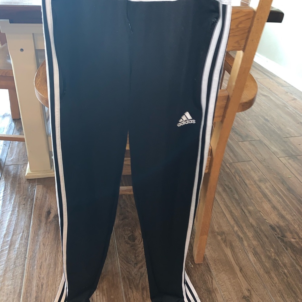 Women’s black Adidas jogger sweats